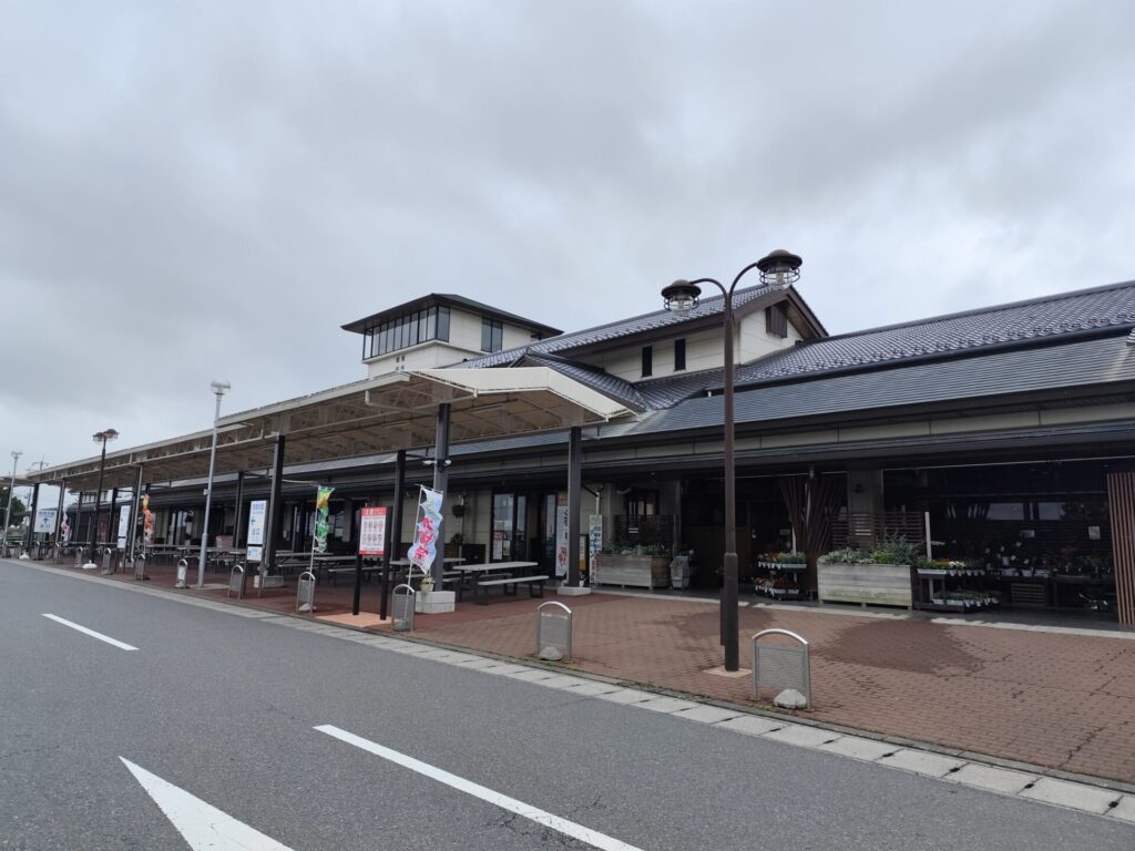 道の駅しもつま外観