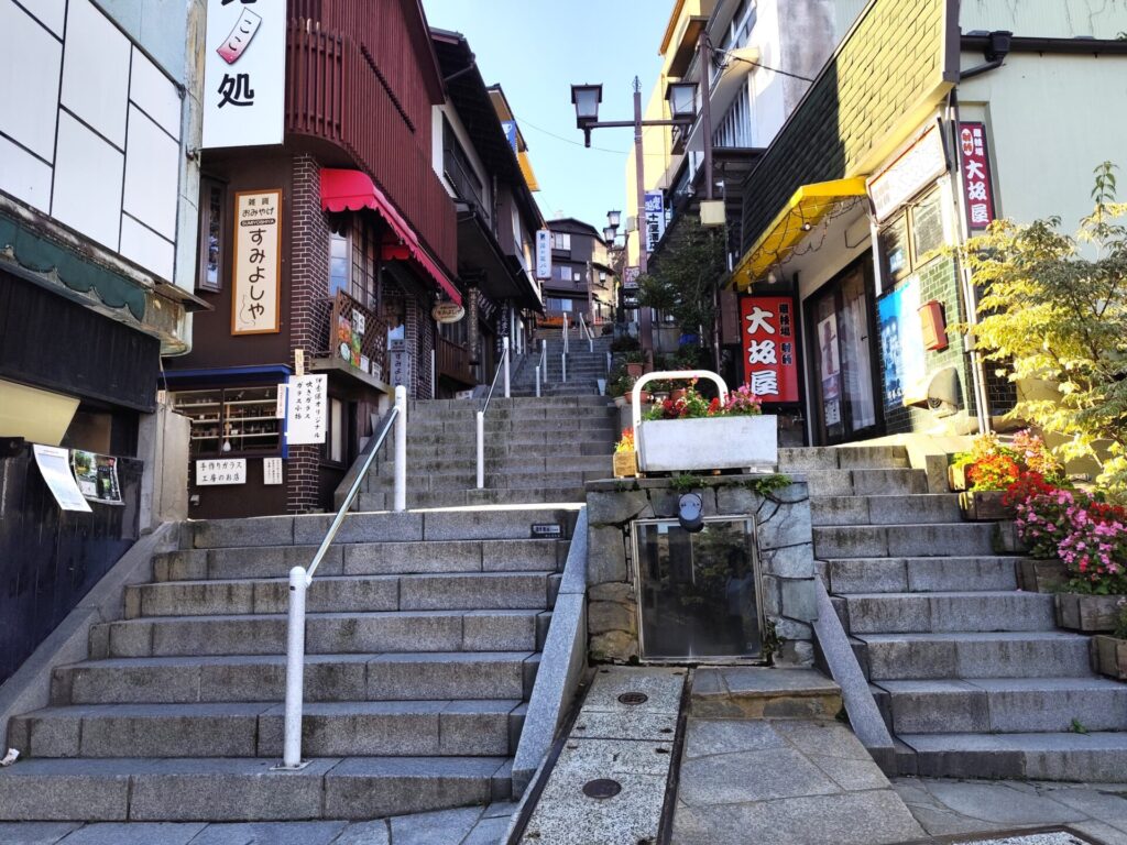 無人の石段街